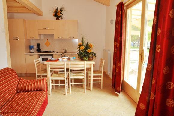 Family Wellness Camping Al Sole Molina di Ledro Rom bilde